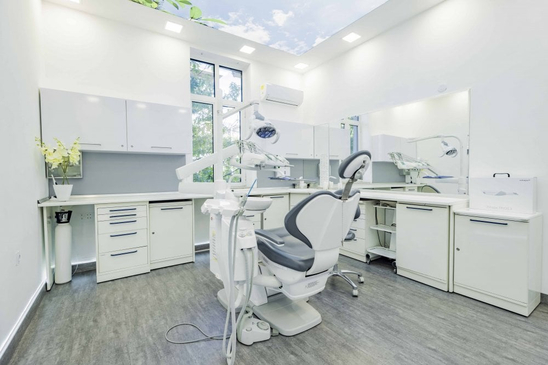 Slider image (4) Medstom Dental Clinic